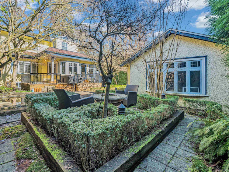 1122 W 27th Avenue, Vancouver, BC, V6H 2B8 - 38