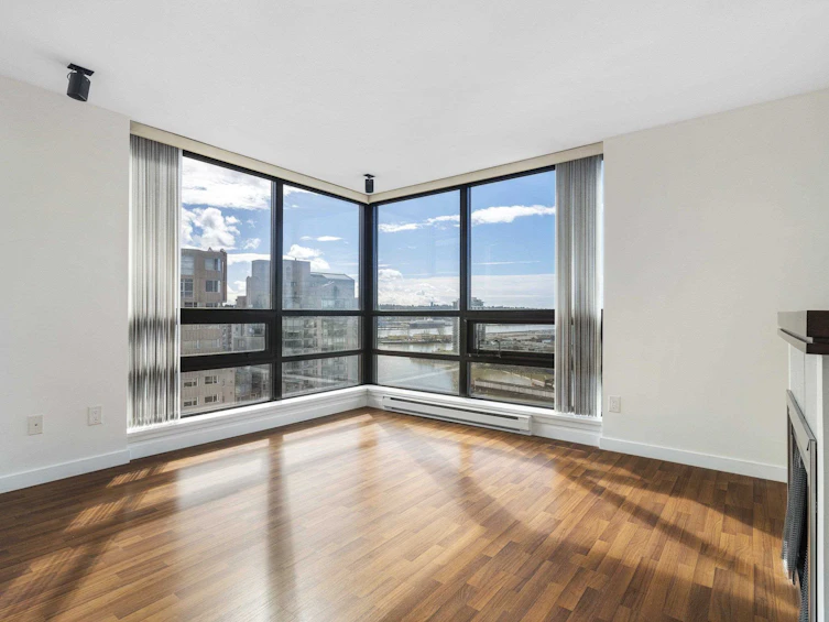 1903-1 Renaissance Square, New Westminster, BC, V3M 0B6 - 10