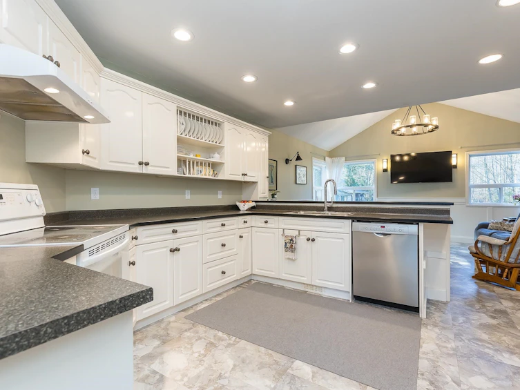 37518 Carlyle Road, Abbotsford, BC, V3G 2L3 - 7