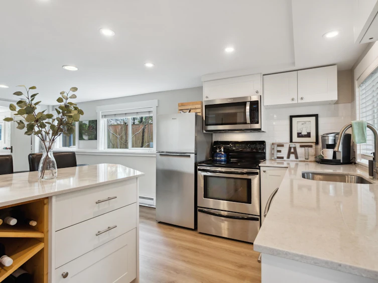 2825 Ontario Street, Vancouver, BC, V5T 2Y4 - 26