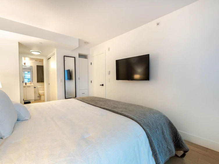 101-2477 Carolina Street, Vancouver, BC, V5T 0G8 - 23