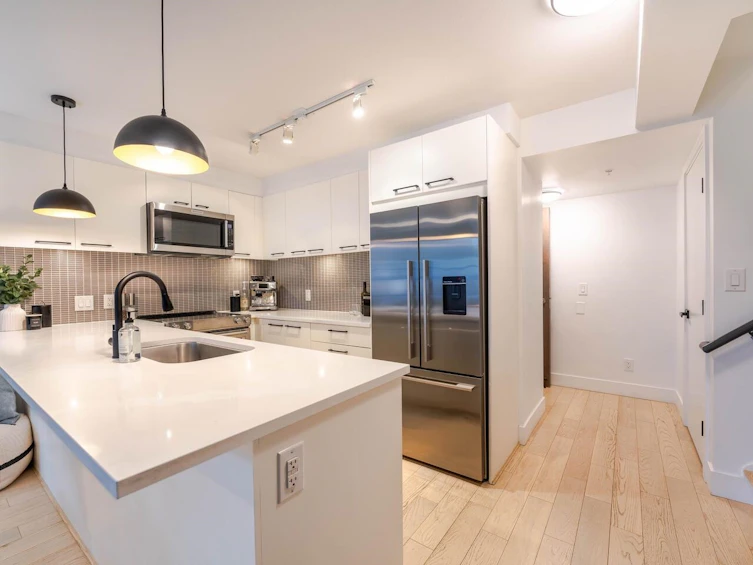 101-2477 Carolina Street, Vancouver, BC, V5T 0G8 - 13