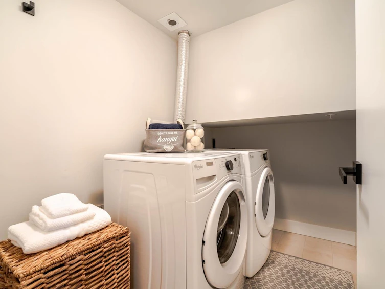 101-2477 Carolina Street, Vancouver, BC, V5T 0G8 - 30