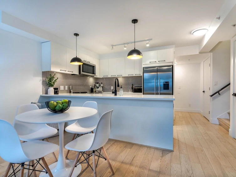 101-2477 Carolina Street, Vancouver, BC, V5T 0G8 - 11