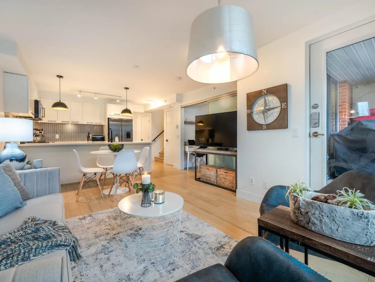 101-2477 Carolina Street, Vancouver, BC, V5T 0G8 - 4