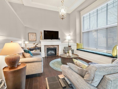 13-3268 156a Street - 5