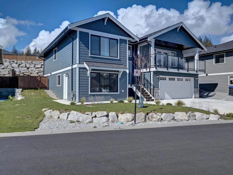 5645 Kingbird Crescent, Sechelt, BC, V7Z 0S4