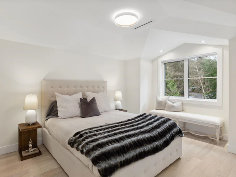 3533 Anne Macdonald Way, North Vancouver, BC, V7G 2S7 - 24