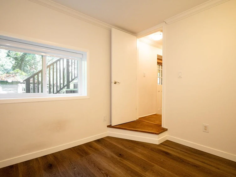 1858 Deep Cove Road, North Vancouver, BC, V7G 1S6 - 20