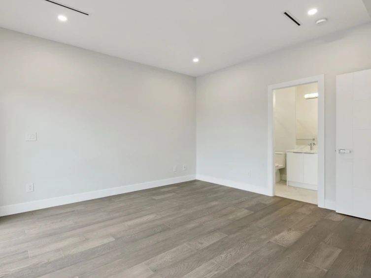 325 E 17th Street, North Vancouver, BC, V7L 2W1 - 27