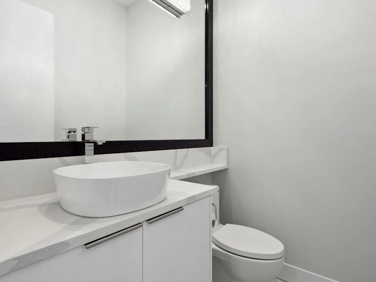 325 E 17th Street, North Vancouver, BC, V7L 2W1 - 7