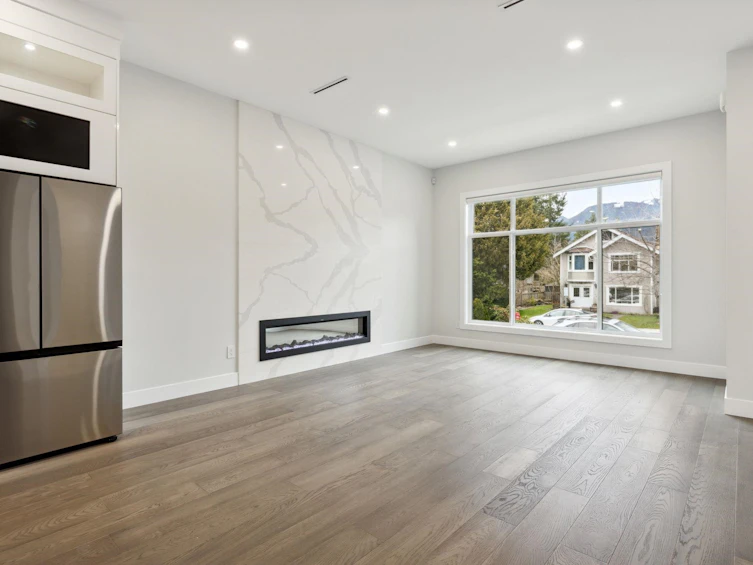 325 E 17th Street, North Vancouver, BC, V7L 2W1 - 9