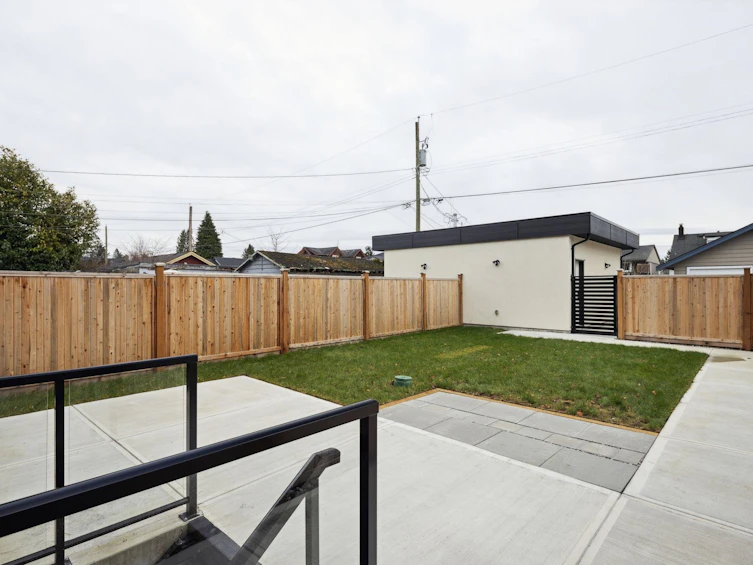 325 E 17th Street, North Vancouver, BC, V7L 2W1 - 37