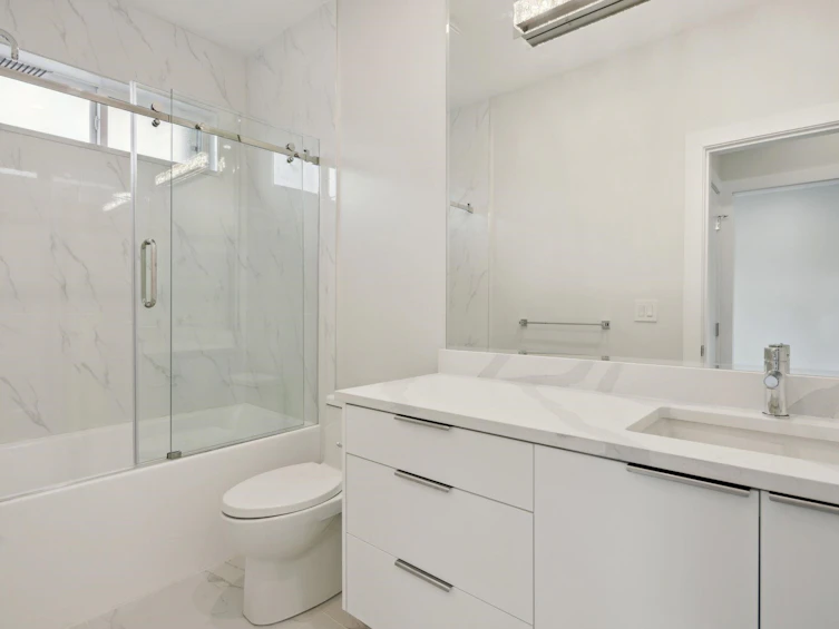 325 E 17th Street, North Vancouver, BC, V7L 2W1 - 31