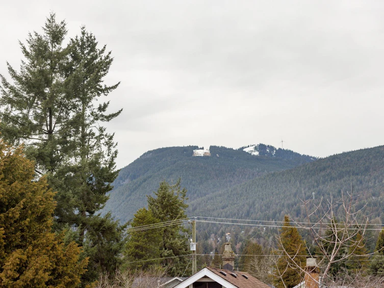 325 E 17th Street, North Vancouver, BC, V7L 2W1 - 25