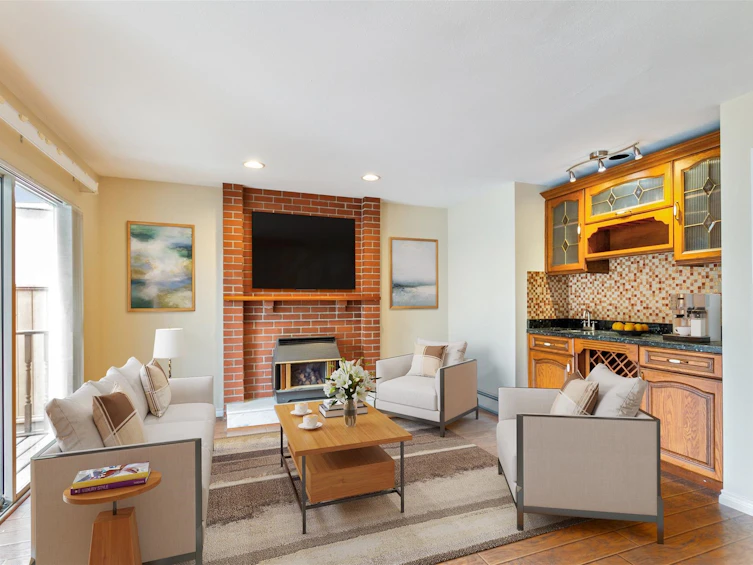 4586 W 8th Avenue, Vancouver, BC, V6R 2A5 - 5