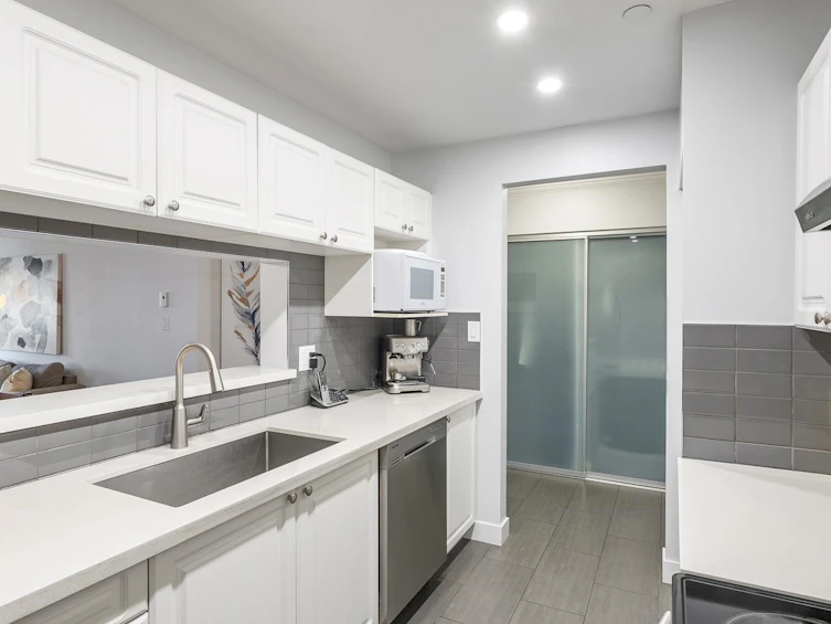 301-16137 83 Avenue, Surrey, BC, V4N 0N1 - 13
