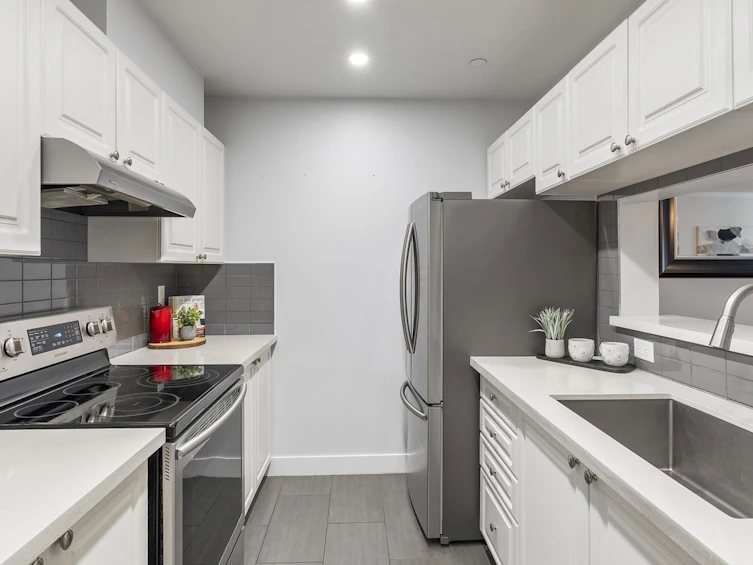 301-16137 83 Avenue, Surrey, BC, V4N 0N1 - 12