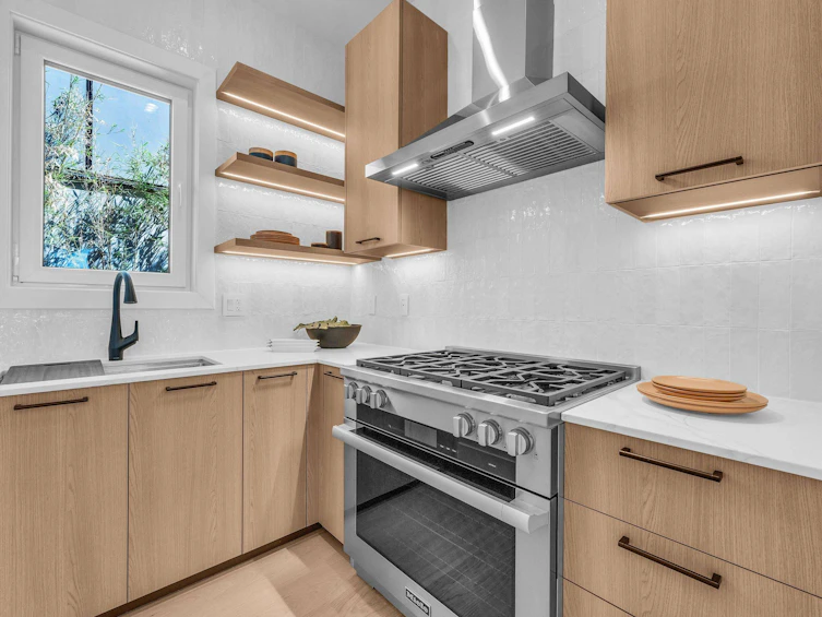 1029 Esplanade Avenue, West Vancouver, BC, V7T 1G2 - 20