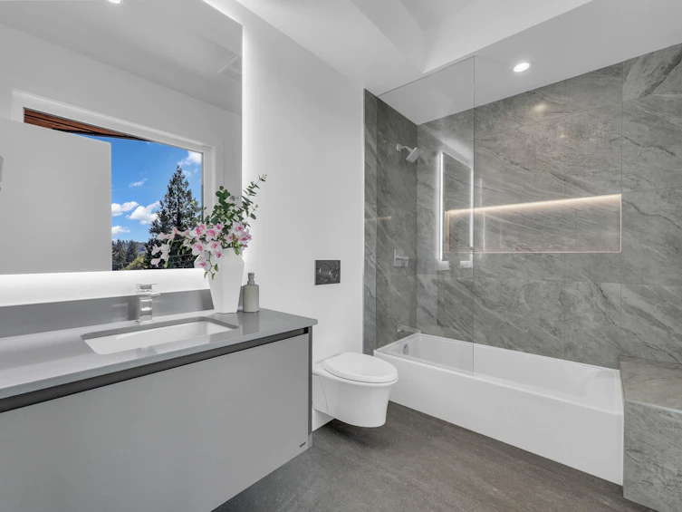 1029 Esplanade Avenue, West Vancouver, BC, V7T 1G2 - 29