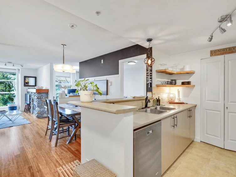 338-5700 Andrews Road, Richmond, BC, V7E 6N7 - 16