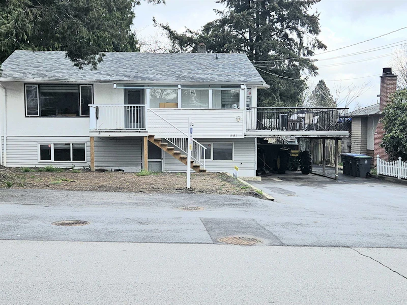 13137 106a Avenue, Surrey BC V3T 2E4