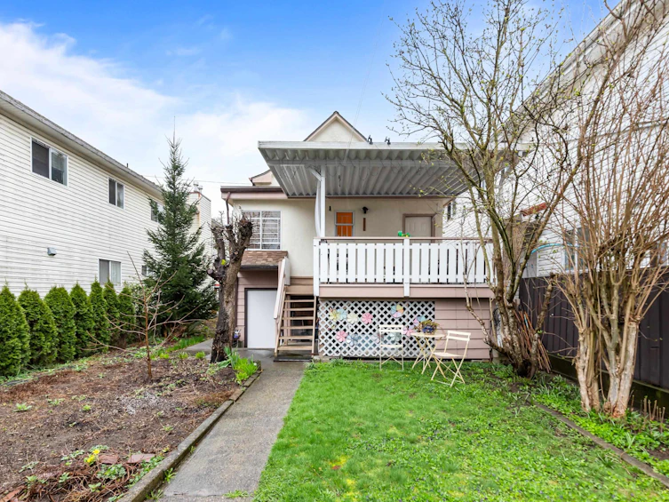 4054 Welwyn Street, Vancouver, BC, V5N 3Z2 - 32