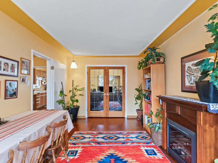 4054 Welwyn Street, Vancouver, BC, V5N 3Z2 - 8