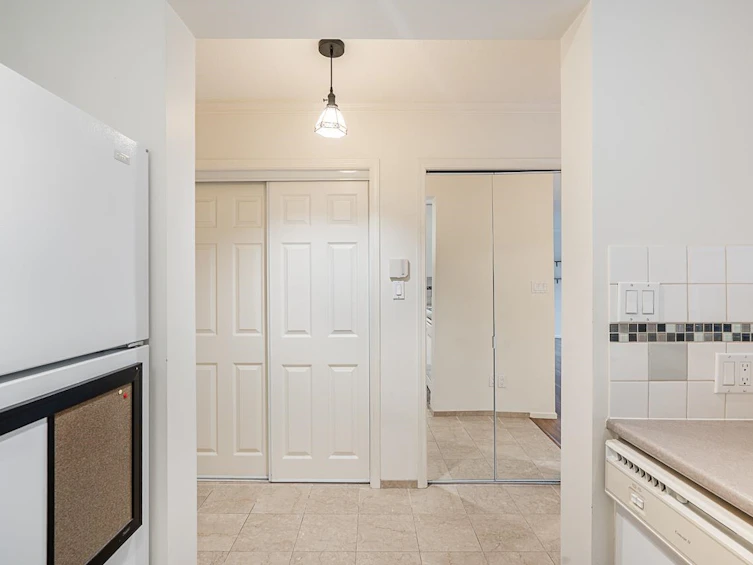 205-4505 Hazel Street, Burnaby, BC, V5H 4T1 - 16