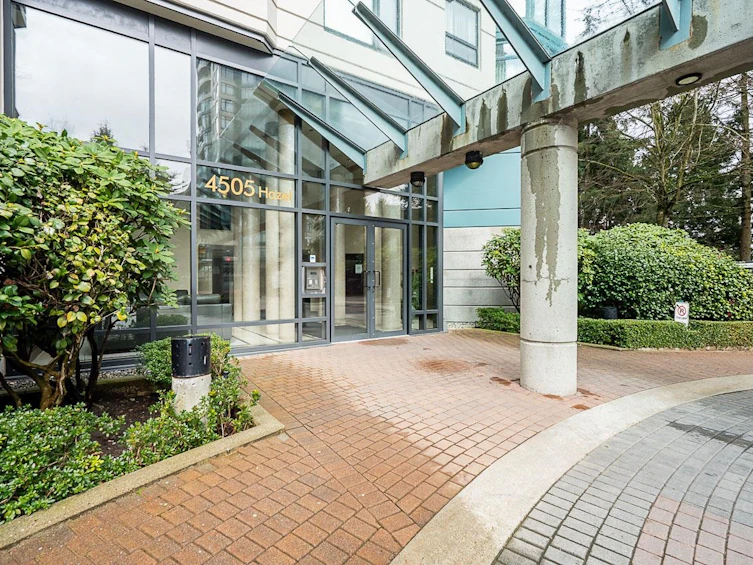 205-4505 Hazel Street, Burnaby, BC, V5H 4T1 - 30