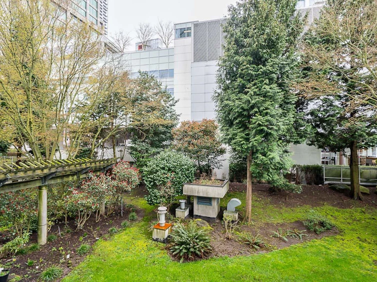 205-4505 Hazel Street, Burnaby, BC, V5H 4T1 - 31