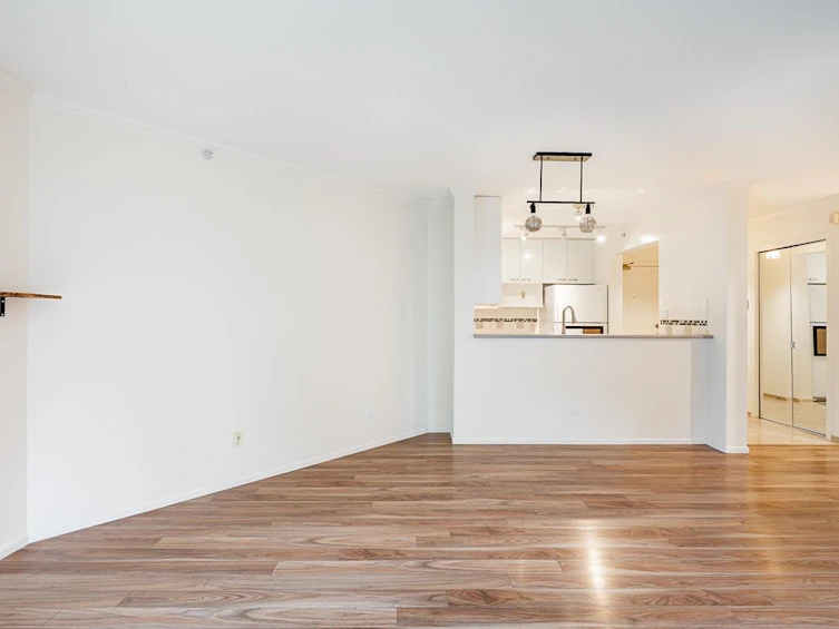 205-4505 Hazel Street, Burnaby, BC, V5H 4T1 - 8