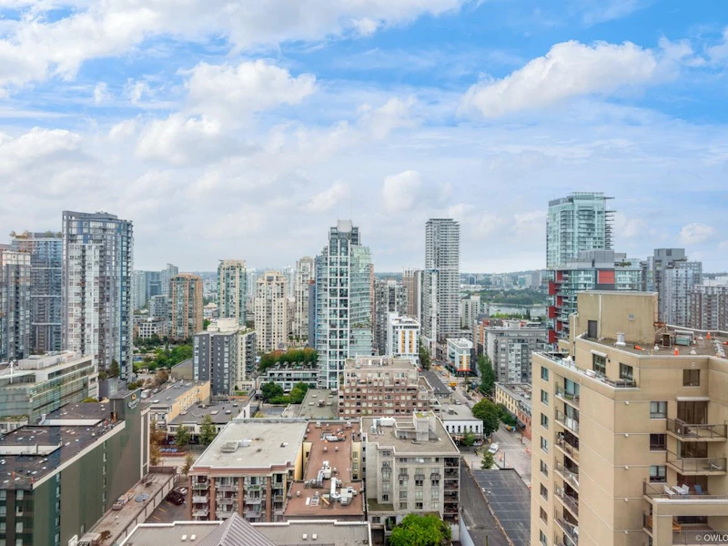 2504 - 1283 Howe Street, Vancouver BC