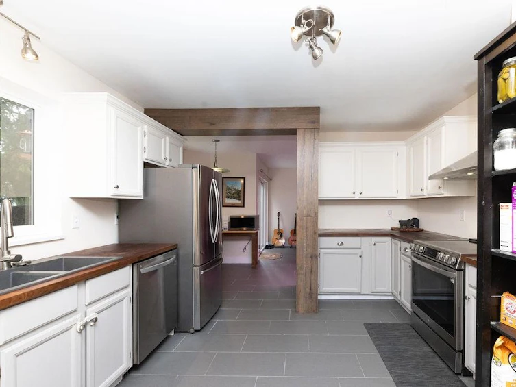 516 Veterans Road, Gibsons, BC, V0N 1V4 - 12