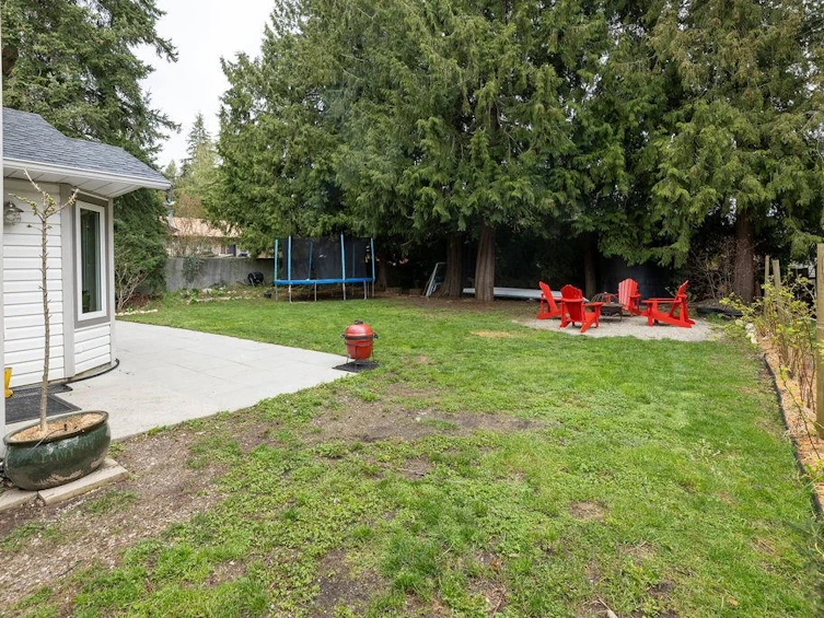 516 Veterans Road, Gibsons, BC, V0N 1V4 - 30