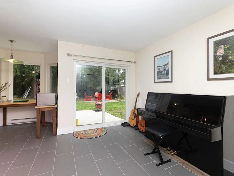 516 Veterans Road, Gibsons, BC, V0N 1V4 - 19