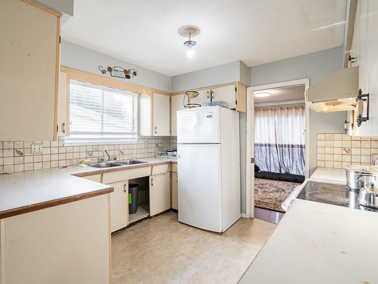 13895 Park Drive, Surrey, BC, V3R 6N5 - 15