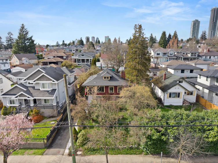 1929 Eighth Avenue, New Westminster, BC, V3M 2T2 - 33