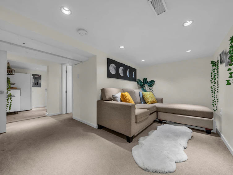 158 E 26th Avenue, Vancouver, BC, V5V 2G9 - 27