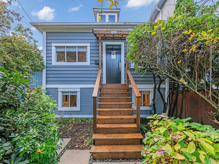 158 E 26th Avenue, Vancouver, BC, V5V 2G9