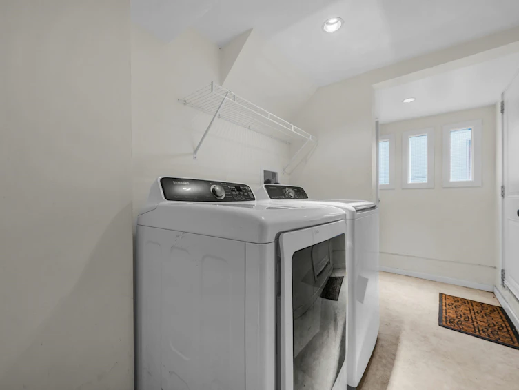 158 E 26th Avenue, Vancouver, BC, V5V 2G9 - 34