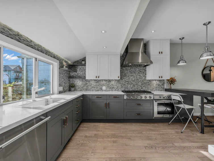158 E 26th Avenue, Vancouver, BC, V5V 2G9 - 11