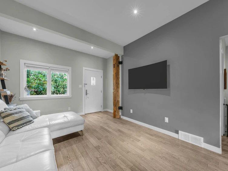 158 E 26th Avenue, Vancouver, BC, V5V 2G9 - 8