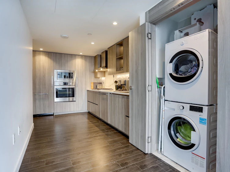 2910-9887 Whalley Boulevard, Surrey, BC, V3T 0P4 - 10
