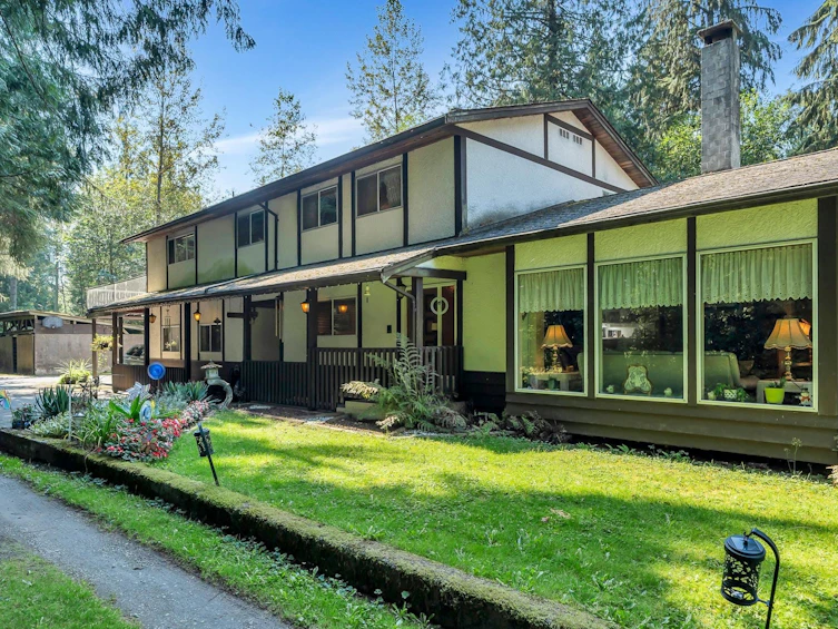 23463 Dogwood Avenue, Maple Ridge, BC, V2X 4S4 - 2