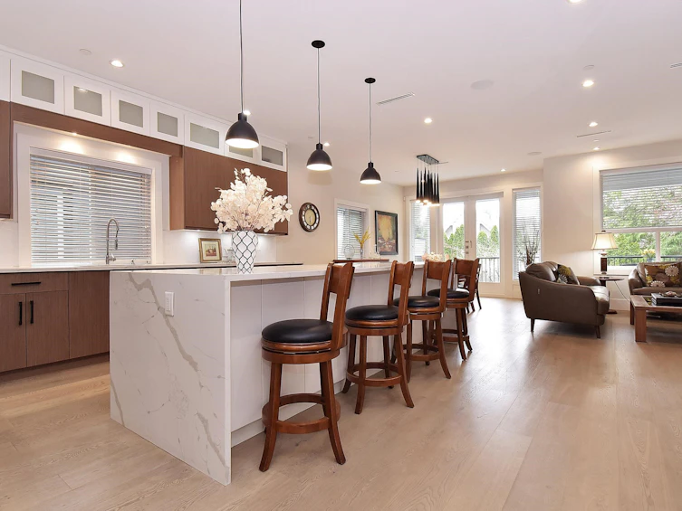 15448 Russell Avenue, Surrey, BC, V4B 2R3 - 5
