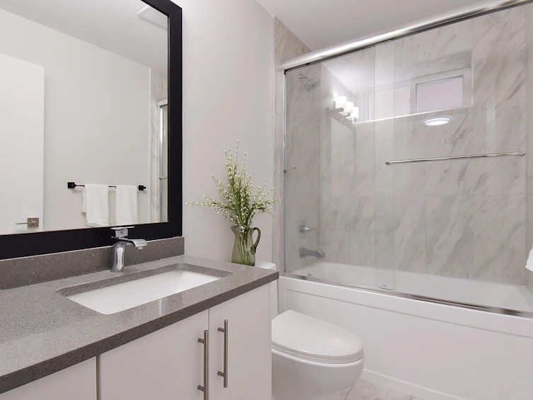 15448 Russell Avenue, Surrey, BC, V4B 2R3 - 25