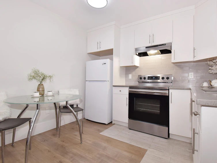 15448 Russell Avenue, Surrey, BC, V4B 2R3 - 24