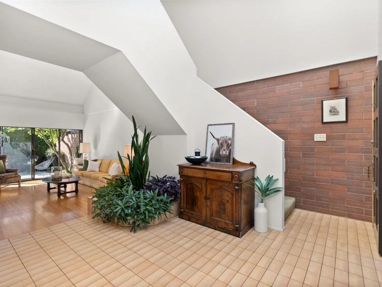 328 Wethersfield Drive, Vancouver, BC, V5X 4N1 - 13