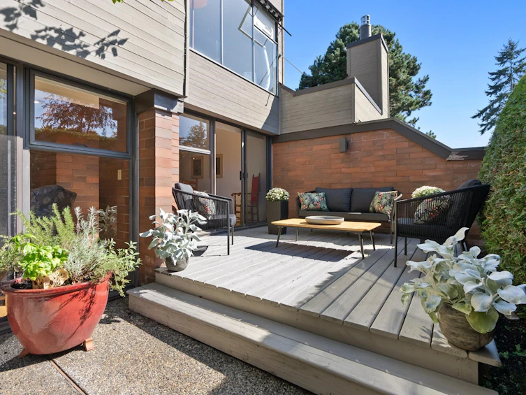 328 Wethersfield Drive, Vancouver, BC, V5X 4N1 - 11